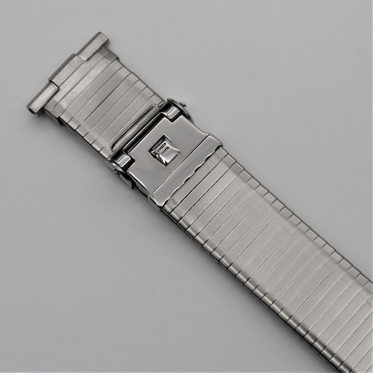Forstner Komfit Military Type コムフィットミリタリー "Thin as a Dime" Apple Watch アップルウォッチ